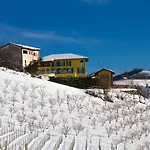Hostal Agriostello Delle Langhe *
