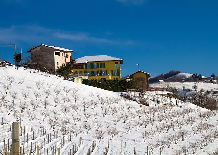 Vandrerhjem Agriostello Delle Langhe *