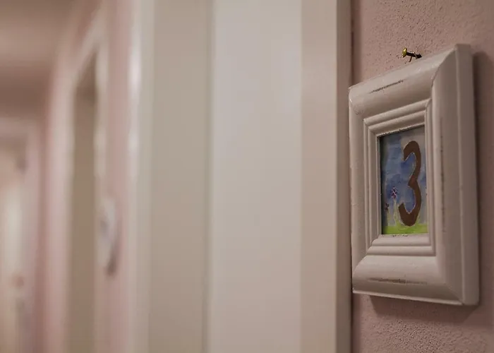 Agriostello Delle Langhe Vandrerhjem